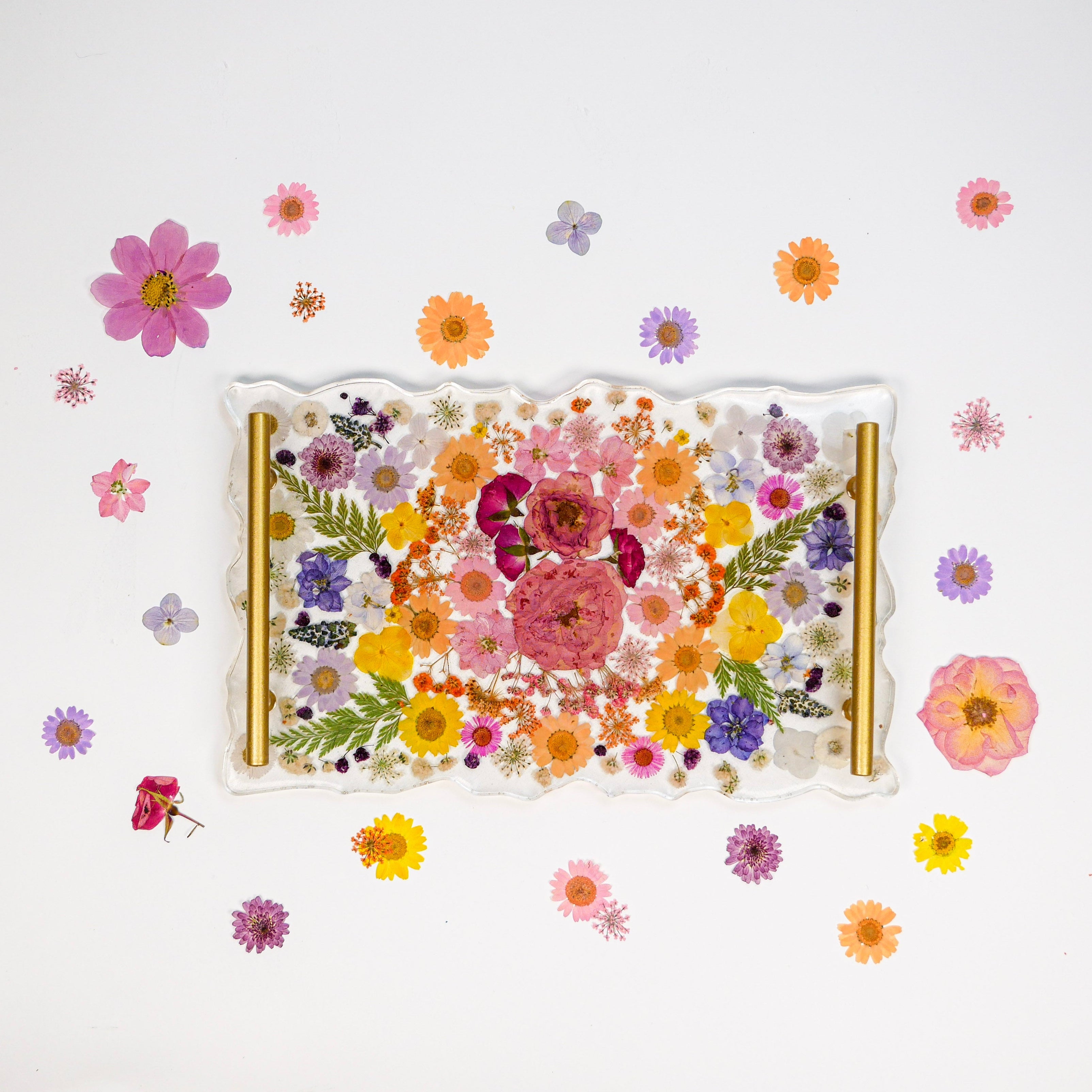 Make a Floral Resin Serving Tray