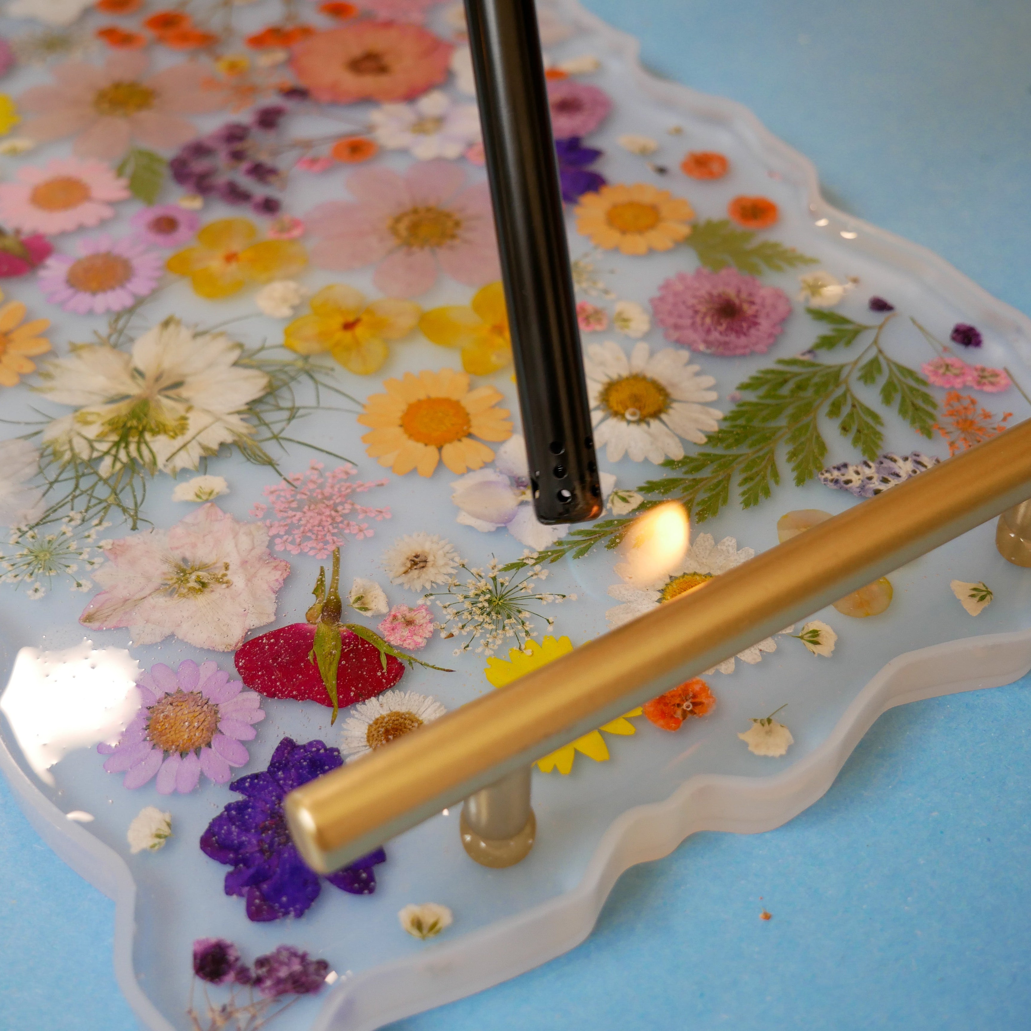 Make a Floral Resin Serving Tray
