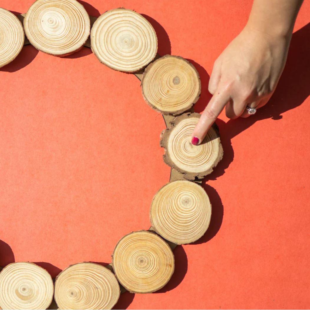 Make a Wood Slice Wreath