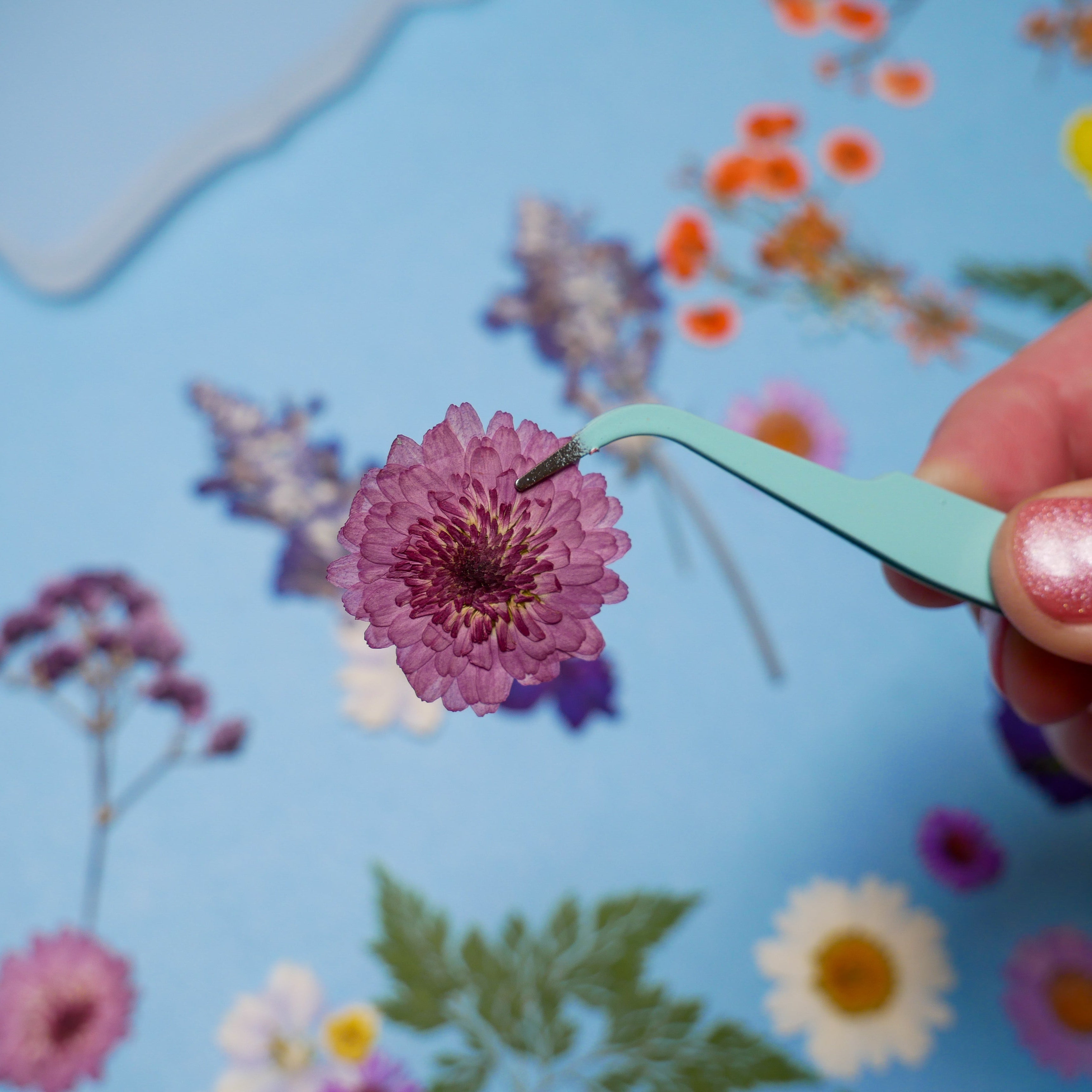 Make a Floral Resin Serving Tray