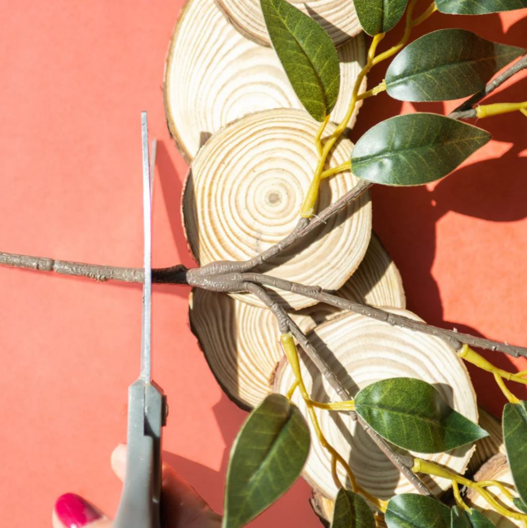 Make a Wood Slice Wreath